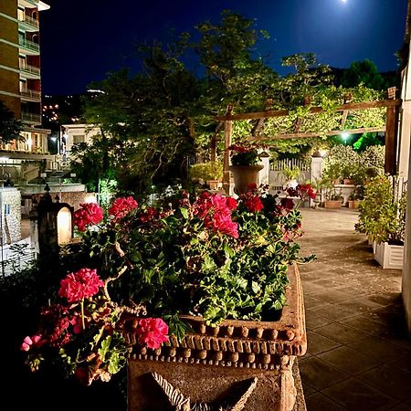 Relais La Rupe Hotel Sorrento Exterior photo