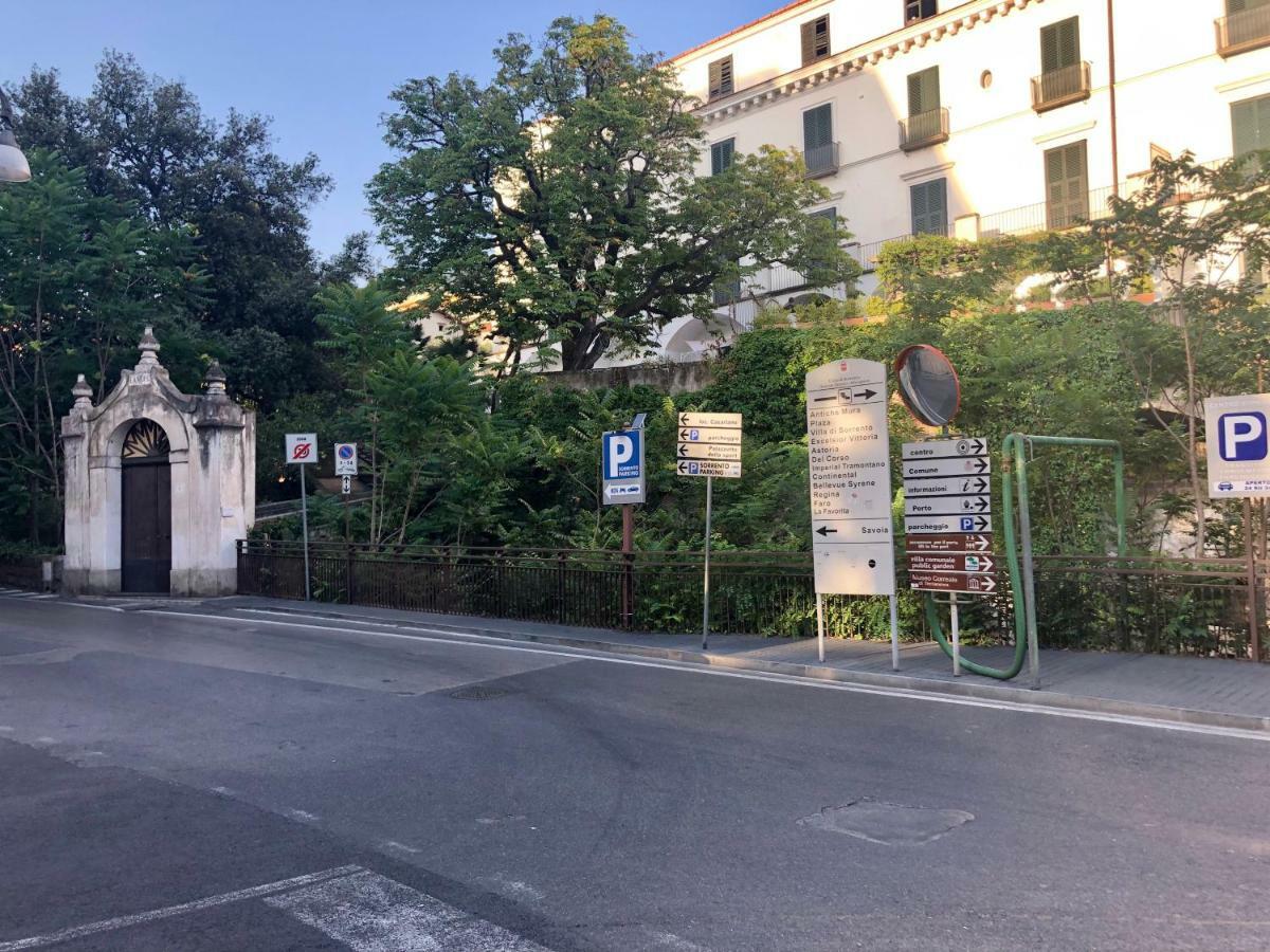 Relais La Rupe Hotel Sorrento Exterior photo